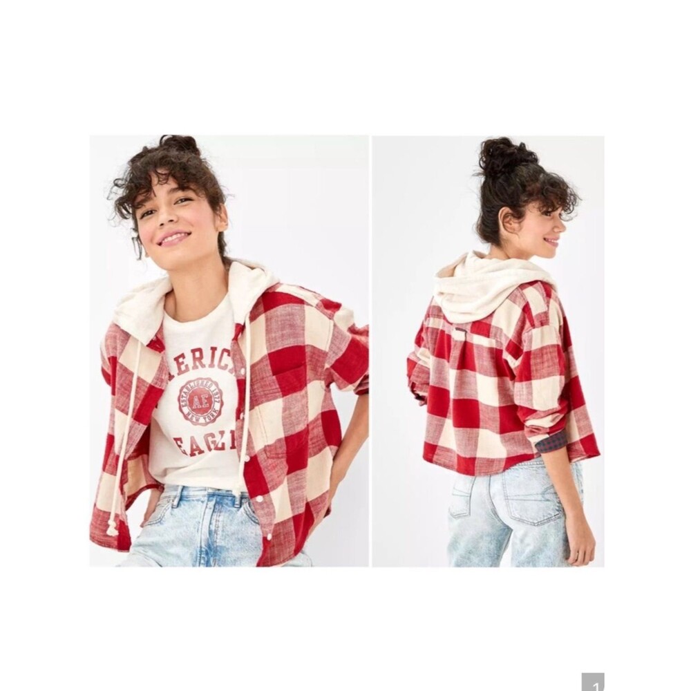 GUC AE American Eagle Cozy Cabin Plaid Cropped Button Flannel Hoodie Medium